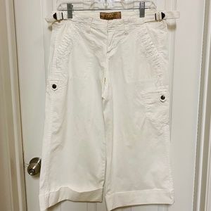 Junior's White Capri Cargo Pants by Candie's Size 7